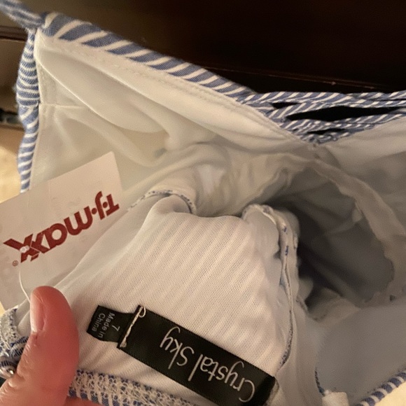 Blue and white striped high low romper - Picture 4 of 4